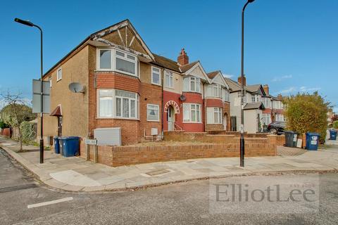 2 bedroom ground floor flat for sale, The Fairway, Northolt UB5