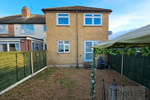 2 bedroom ground floor flat for sale, The Fairway, Northolt UB5