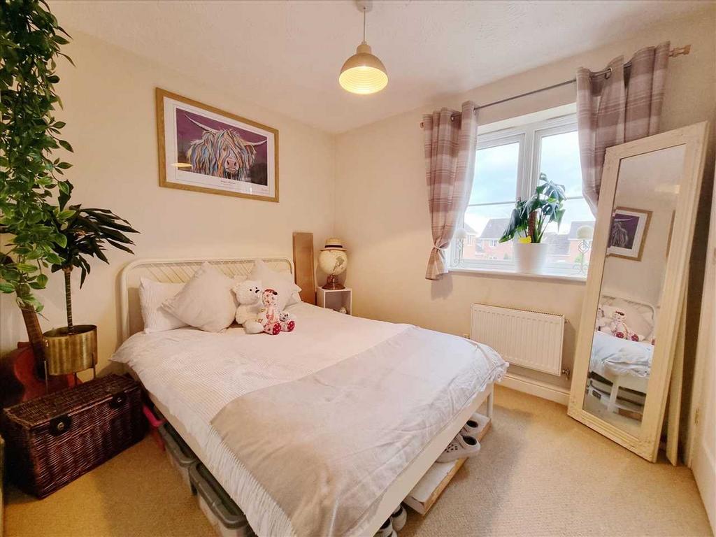 Bedroom 2: