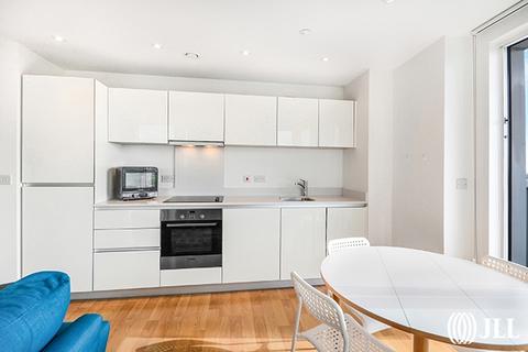 2 bedroom apartment to rent, Woodberry Grove London N4