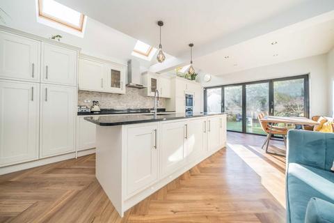 3 bedroom end of terrace house for sale, Arlington Road, Surbiton KT6