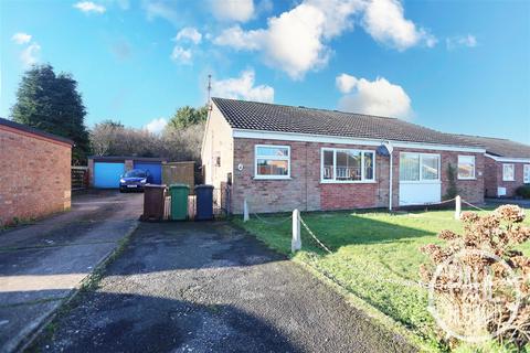 2 bedroom semi-detached bungalow for sale, Hopton Gardens, Hopton, NR31