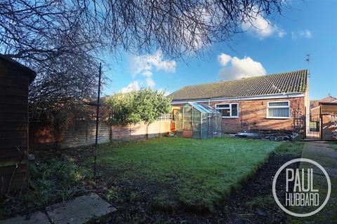 2 bedroom semi-detached bungalow for sale, Hopton Gardens, Hopton, NR31