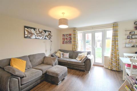 3 bedroom end of terrace house for sale, Poppyfields, West Lynn, King's Lynn