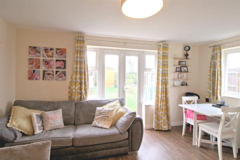 3 bedroom end of terrace house for sale, Poppyfields, West Lynn, King's Lynn