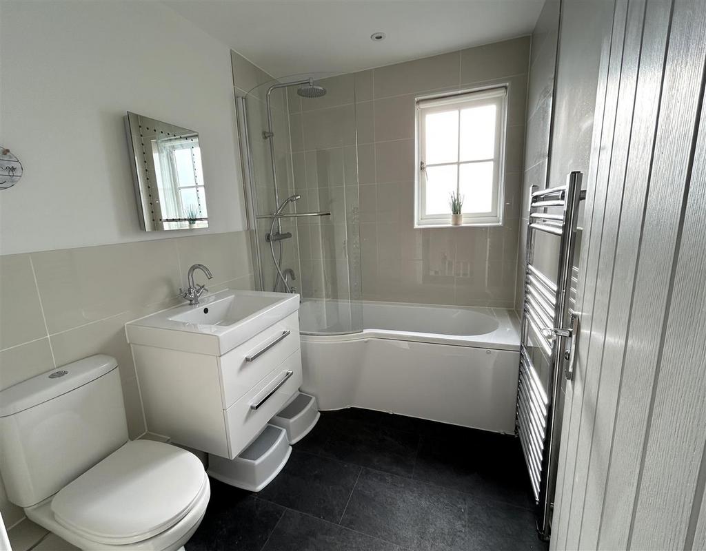 Bathroom.jpeg