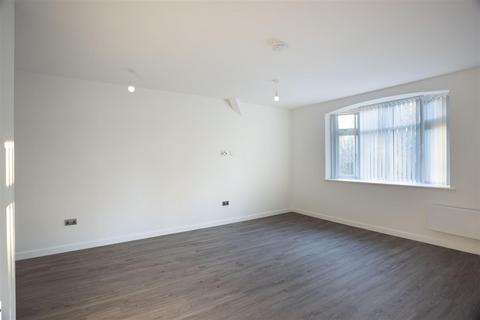 3 bedroom apartment to rent, Grove Lane, Leeds LS6