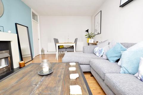 2 bedroom flat for sale, Holland Road, West Ham, London, E15 3BP