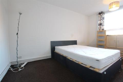 3 bedroom duplex to rent, Rutley Close, Kennington, SE17