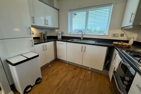 2 bedroom flat for sale, Greensand View, Woburn Sands, Milton Keynes, Buckinghamshire, MK17 8GR