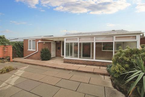 3 bedroom detached bungalow for sale, Broadfields, Calverton