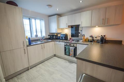 3 bedroom semi-detached house for sale, Winder Avenue, Halfway, Sheffield, S20