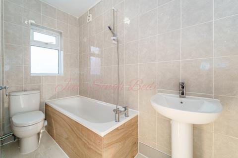 3 bedroom semi-detached house for sale, Hamilton Road, Feltham, Greater London