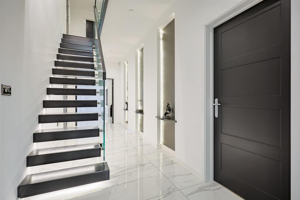 4 Redwood Court - Web (2 of 40).jpg