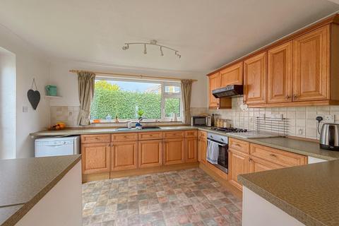 3 bedroom semi-detached house for sale, Riby Court, Holton-le-Clay DN36