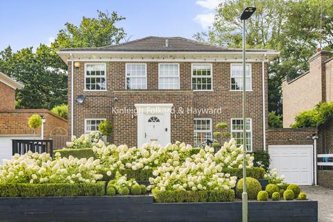 5 bedroom detached house for sale, Pickwick Way, Chislehurst