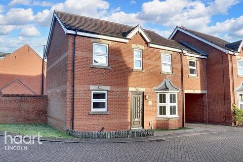 4 bedroom detached house for sale, Stukeley Close, Lincoln