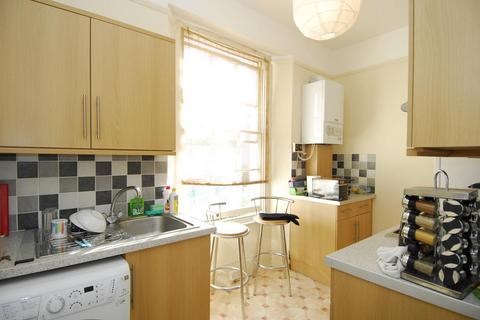 2 bedroom flat to rent, 10 Napier Terrace, Plymouth PL4