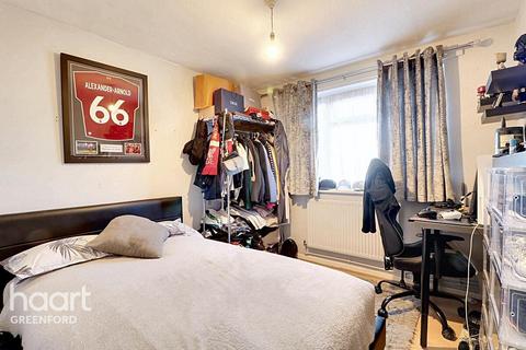 2 bedroom apartment for sale, Bower Close, Northolt