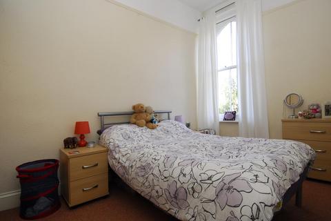 2 bedroom apartment to rent, Napier Terrace, Flat 2, Plymouth PL4