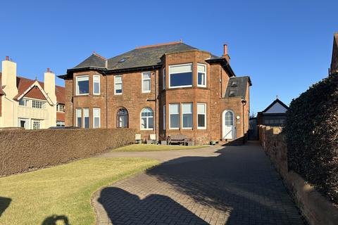 2 bedroom ground floor flat to rent, South Beach, Troon KA10