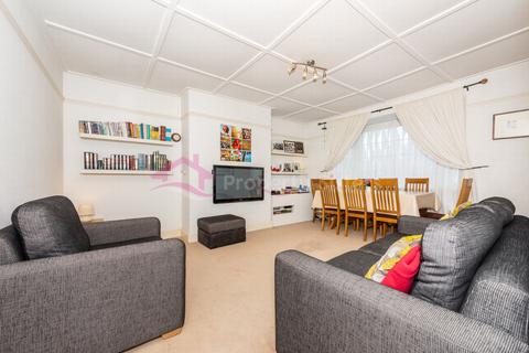 2 bedroom maisonette for sale, Hale Lane, Mill Hill, NW7