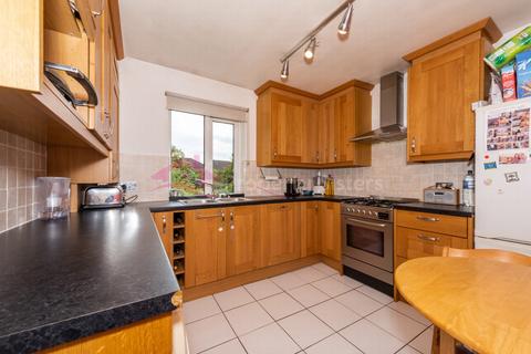 2 bedroom maisonette for sale, Hale Lane, Mill Hill, NW7