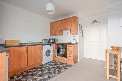 2 bedroom flat for sale, Whiteside Court, Bathgate