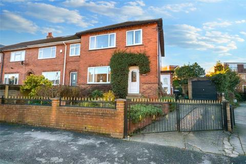 3 bedroom end of terrace house for sale, Fieldhouse Grove, Farsley, Pudsey, West Yorkshire