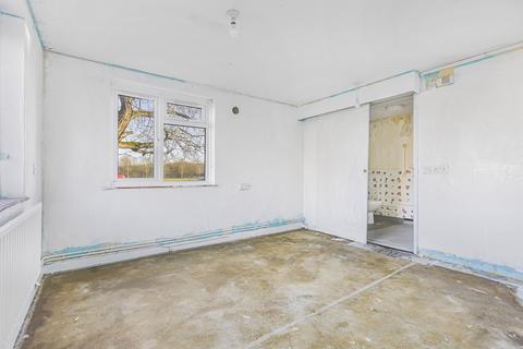 223 Saxton Road, Abingdon, OX14 5HQ