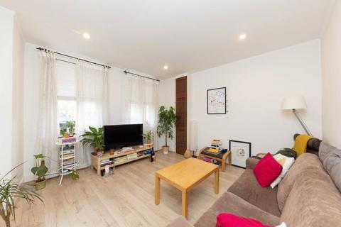 1 bedroom flat to rent, Devonshire Road, London W4