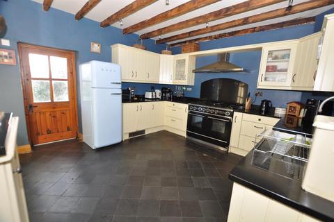 5 bedroom detached house for sale, St. Clears, Carmarthen