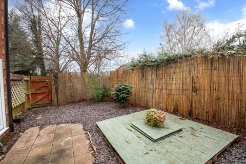 33 Abbey Close, Bromsgrove, B60 2RA
