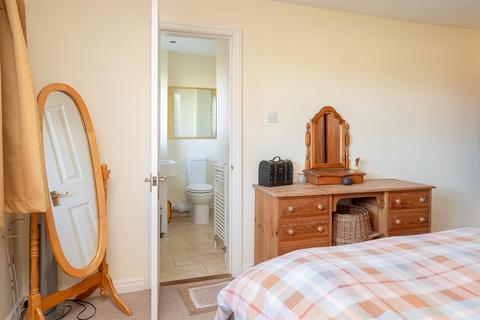 1 Bankside Close, Upper Poppleton, York, YO26 6LH