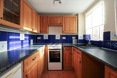 19 Abbots Mews, Bishops Cleeve, Cheltenham, GL52 8UP