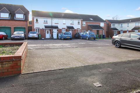 19 Abbots Mews, Bishops Cleeve, Cheltenham, GL52 8UP