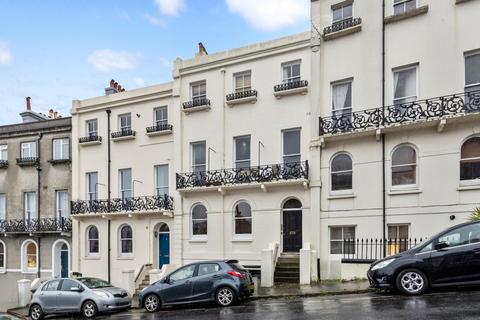 2 bedroom flat for sale, Roundhill Crescent, Brighton