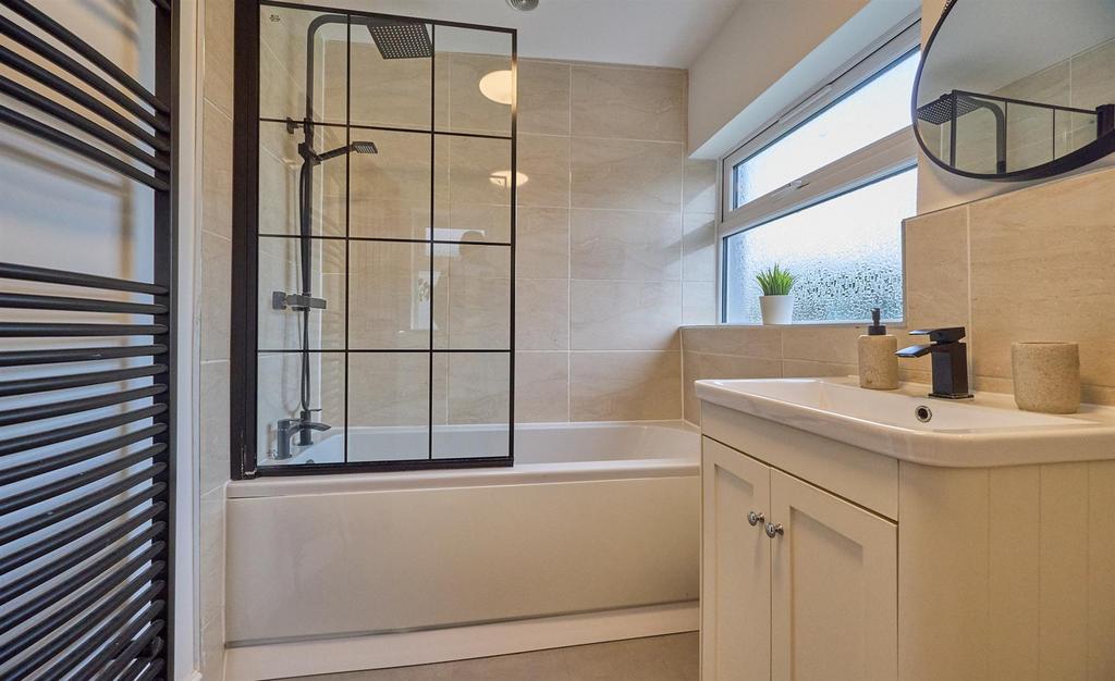 Rear Family Bathroom