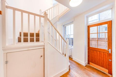 2 bedroom maisonette to rent, Gibson Street London SE10