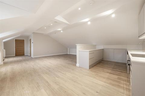 1 bedroom flat for sale, High Street, Ewell, Epsom
