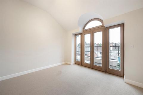 1 bedroom flat for sale, High Street, Ewell, Epsom