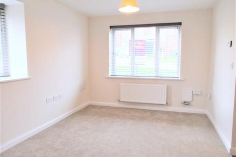 2 bedroom semi-detached house to rent, Neptune Road, Wellingborough NN8