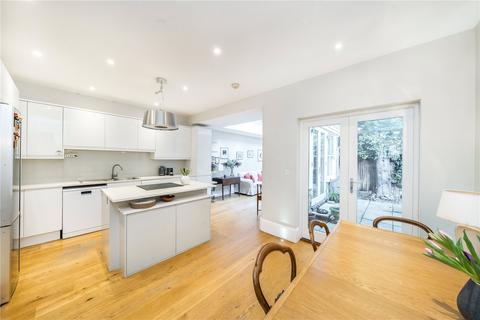 3 bedroom semi-detached house for sale, London SW13