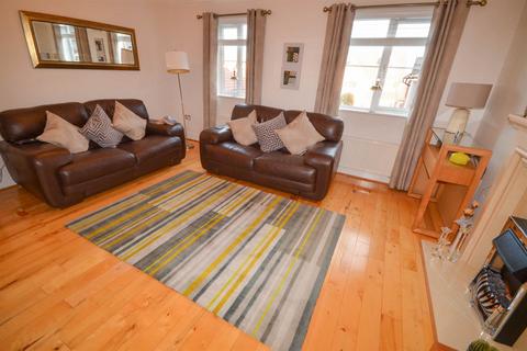 4 bedroom townhouse for sale, Kineton Way, Ryhope