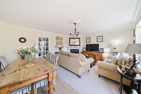 6 Parkside Mews, Warlingham, CR6 9PU