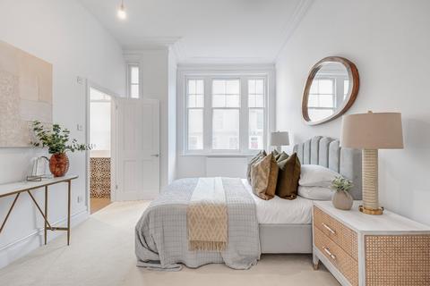 4, Cardigan Mansions, 19 Richmond Hill, Richmond, TW10 6RD