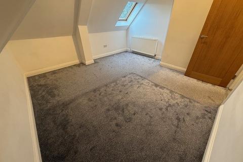 2 bedroom flat to rent, Lawson Road, Poole, BH12