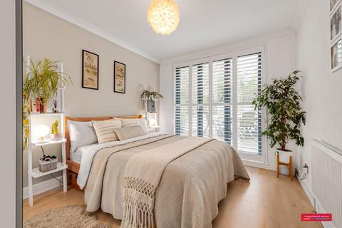 2 bedroom flat for sale, Minster Road, West Hampstead