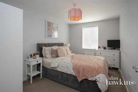 149 Cloatley Crescent, Royal Wootton Bassett, Swindon, SN4 7FX