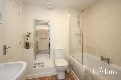 149 Cloatley Crescent, Royal Wootton Bassett, Swindon, SN4 7FX